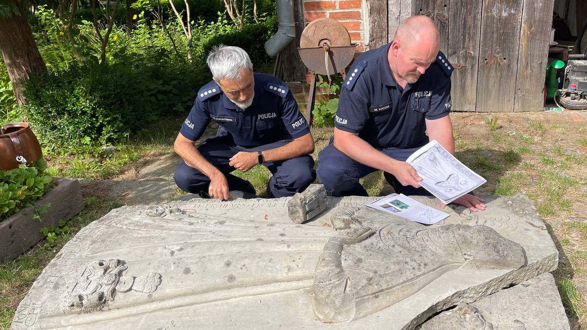 Sukces policjantów. Renesansowy zabytek odnaleziony po 25 latach