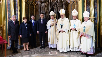 Uroczysta msza z okazji 1050. rocznicy chrztu Polski. "Od momentu chrztu rozpoczął się bój o wierność"