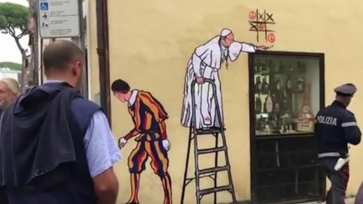W Rzymie niezadowolenie po usunięciu muralu z papieżem Franciszkiem