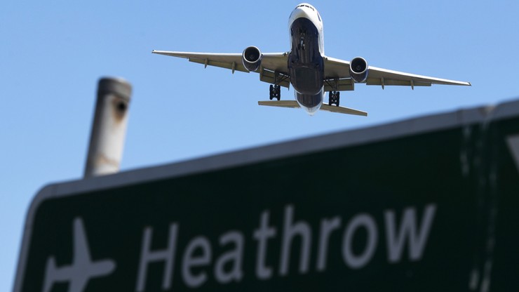 Wielka Brytania: liczba pasażerów na Heathrow spadła do poziomu z lat 70.