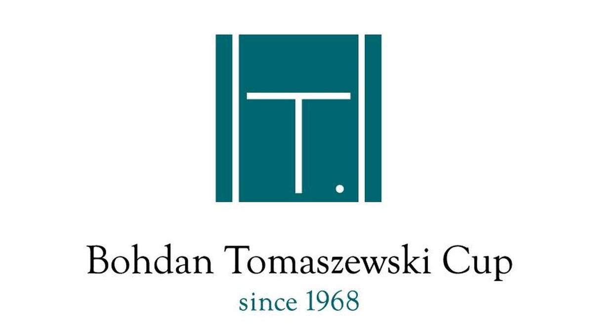Logo Bohdan Tomaszewski Cup z datą "since 1968", przedstawiające fragment kortu tenisowego.