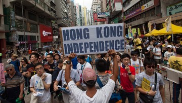 Antyrządowa demonstracja w Hongkongu. W rocznicę przyłączenia do Chin