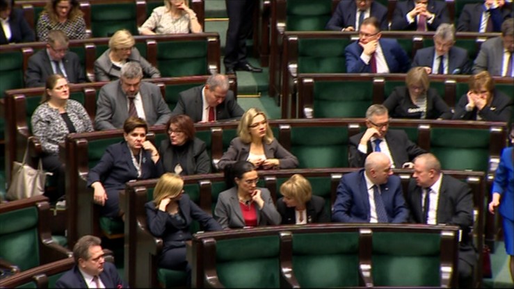 Sejm powiększył skład komisji administracji i spraw wewnętrznych o dwóch posłów PiS