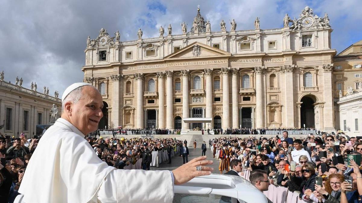 Papież zwrócił się do smerfów ze specjalnym apelem. "Powracajcie do tych źródeł"