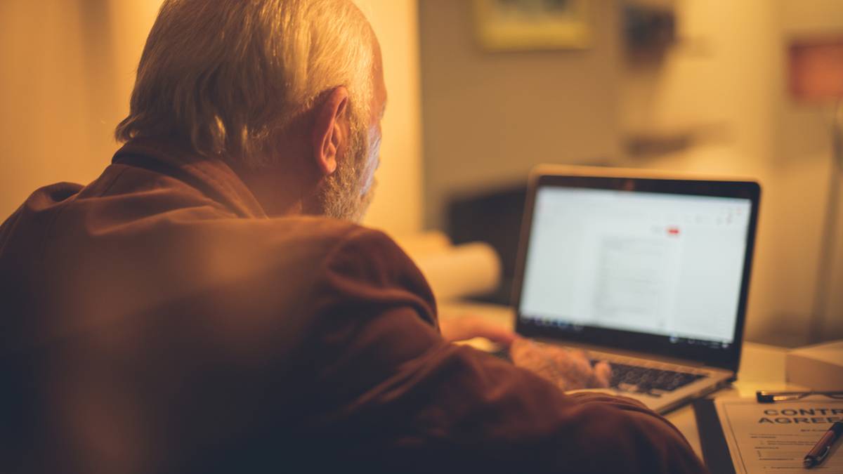 78-year-old self-taught retiree becomes sales director at a tech firm using AI