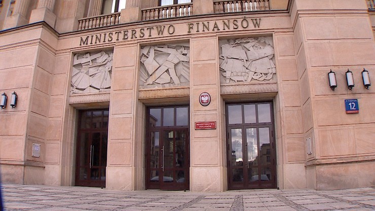 Akt oskarżenia przeciwko b. urzędnikom Ministerstwa Finansów