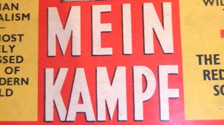 "Mein Kampf" Hitlera już w niemieckich księgarniach