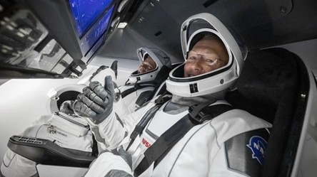 18.07.2020 08:00 NASA ogłosiła datę powrotu za Ziemię astronautów SpaceX kapsułą Dragon-2 ze Stacji Kosmicznej