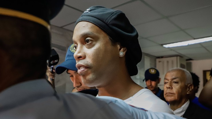 Dramat Ronaldinho. Legendarny piłkarz ma poważne problemy