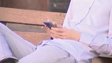 Pokolenie Z odłoży smartfony? Marzą o życiu bez internetu