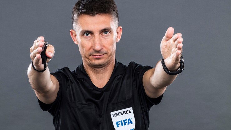 MŚ 2018: FIFA pozostawia 12 sędziów głównych, Gil asystentem video