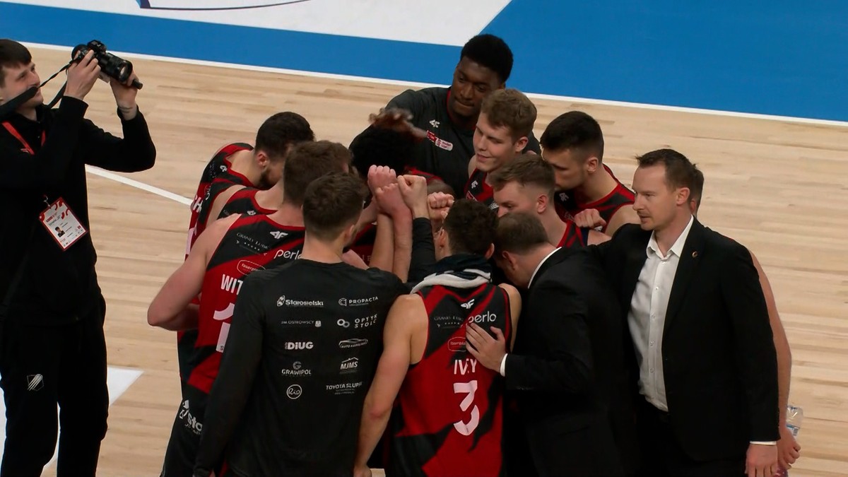 EBL: Świetna druga połowa! Grupa Sierleccy Czarni ze zwycięstwem w Lublinie