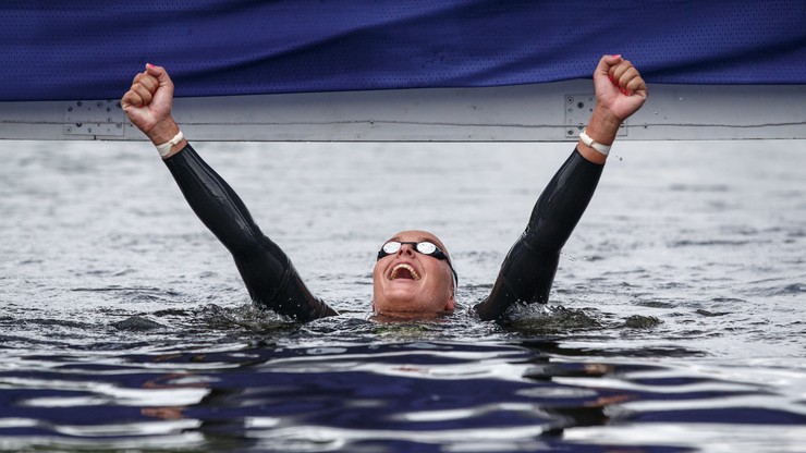 ME w pływaniu: Zwycięstwa Rasovszky'ego i van Rouwendaal na 5 km