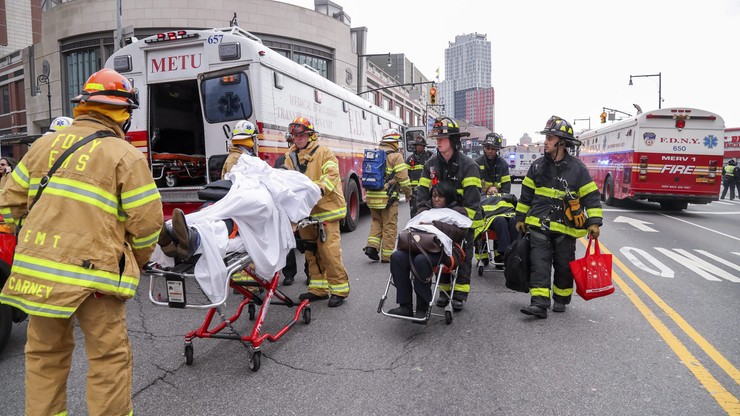 Wypadek kolejowy w Nowym Jorku. Ucierpiało ponad 100 osób
