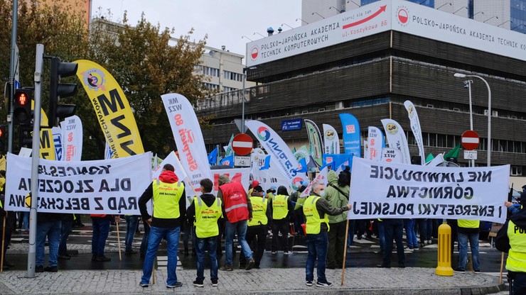 Warszawa: manifestacja górników w obronie miejsc pracy