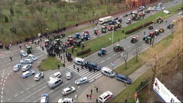 Najazd traktorów na Warszawę. Rolnicy zablokowali ulice