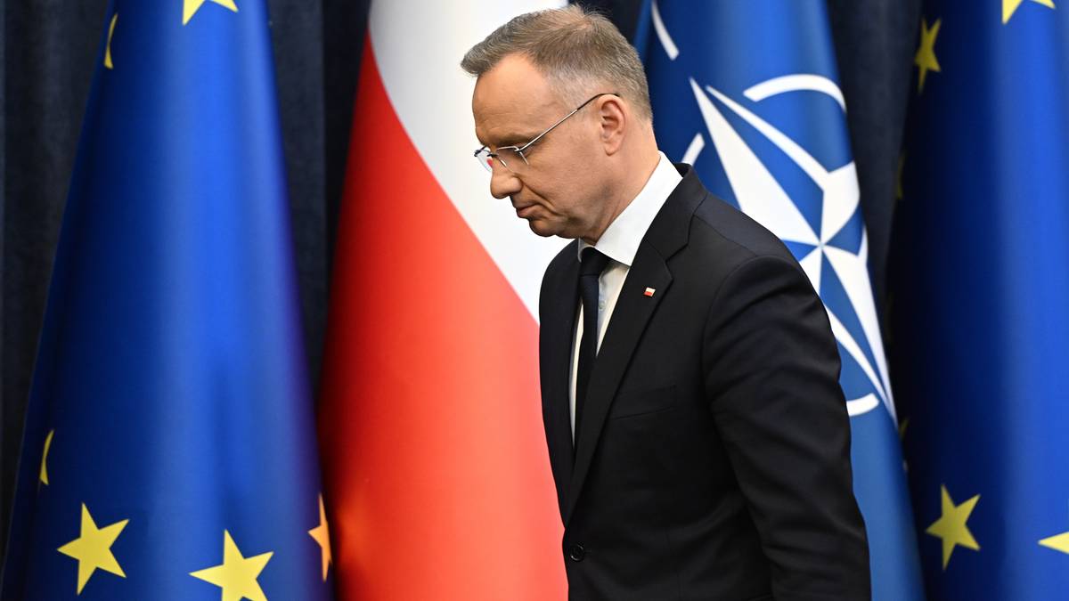 Andrzej Duda skomentował śmierć Nawalnego. "Putinizm w końcu przeminie"