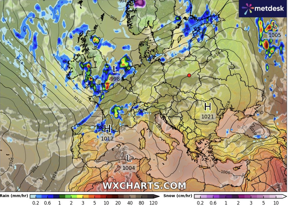 Warunki meteo nad Polską będzie kształtował wyż znad Bałkanów. Fot. WXCHARTS