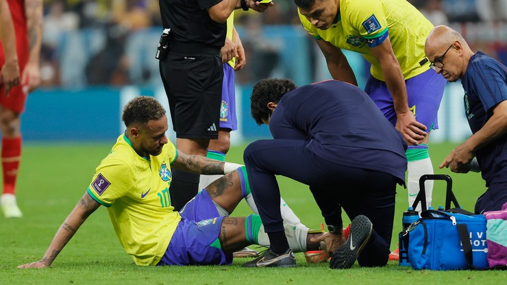 Łzy Neymara w trakcie meczu Brazylii