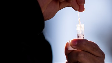 Ekspert: testy antygenowe nie wykrywają prawie połowy zakażeń Omikronem
