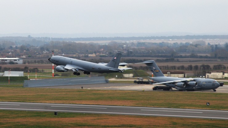 Incydent w bazie sił powietrznych USA w Anglii