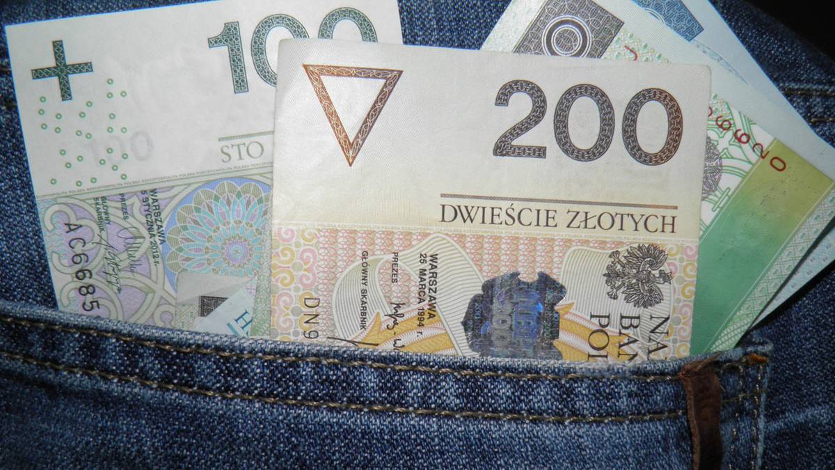 Mało osób wie, o zapomodze w wysokości 553 zł. Dla kogo jest to świadczenie?