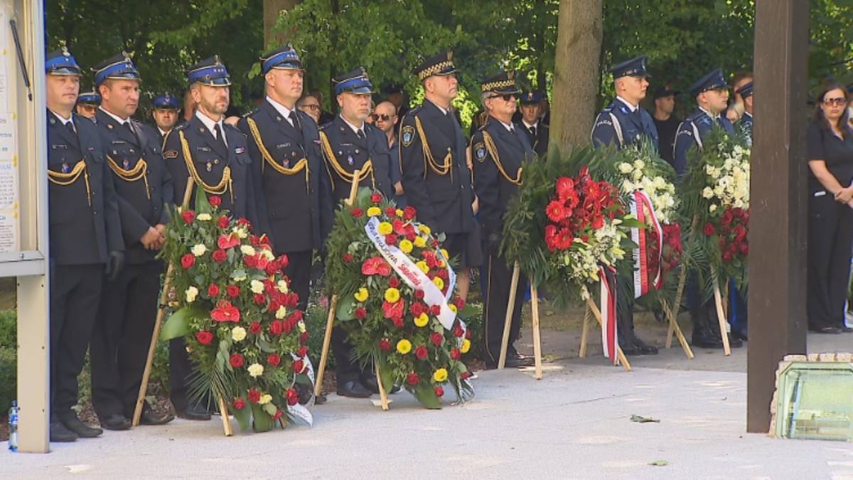 Zginął podczas pożaru w poznańskiej kamienicy. Tłumy na pogrzebie