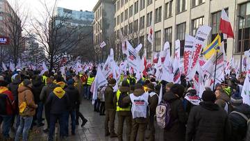 "Na kolana przed węglem". Wielki protest w Warszawie