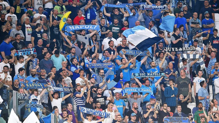 Media: Napoli śpiewa, Juventus płacze