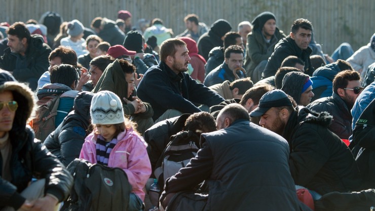 Rząd chce stworzyć 10 ośrodków dla uchodźców, które w sumie pomieszczą 1200 osób