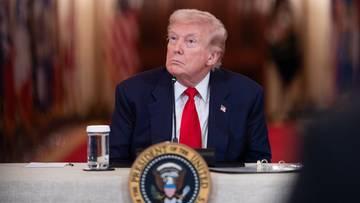 Ropa naftowa gwałtownie zdrożała, panika na rynkach. Trump: Niska cena za pokój