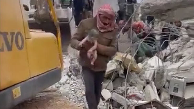 Syria. Urodziła się pod gruzami. Teraz jest celem porywaczy