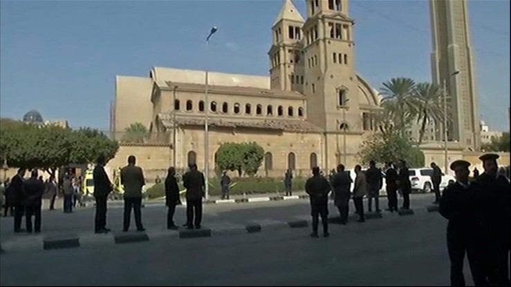 Państwo Islamskie przyznało się do zamachu w Kairze. Zginęło w nim co najmniej 25 osób