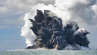 17.01.2023 05:56 W Grecji może wybuchnąć podmorski wulkan, który ma na koncie wiele ofiar. „Komora magmowa jest pełna”