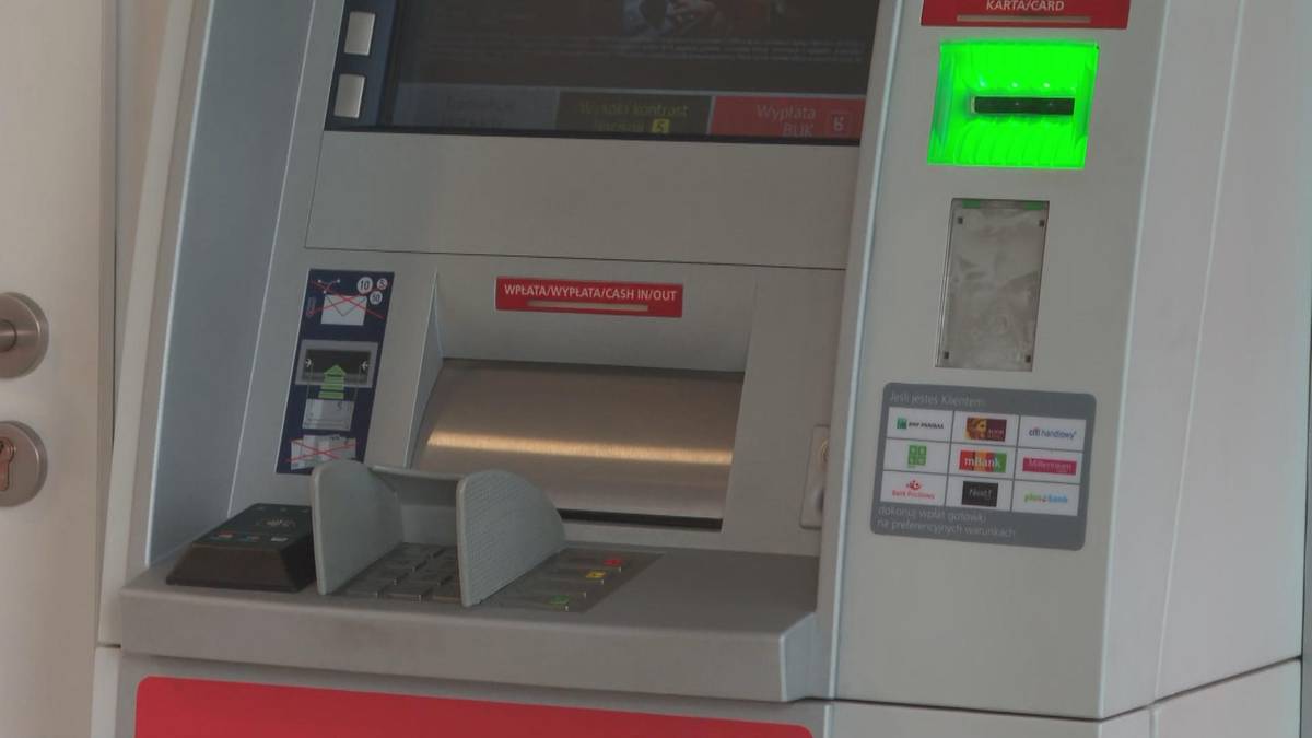Atak na klientów banku Santander. Wiadomo, ile pieniędzy skradziono