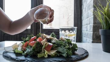 Czarne złoto w kuchni. Wystarczy kilka kropel, aby obniżyć cholesterol