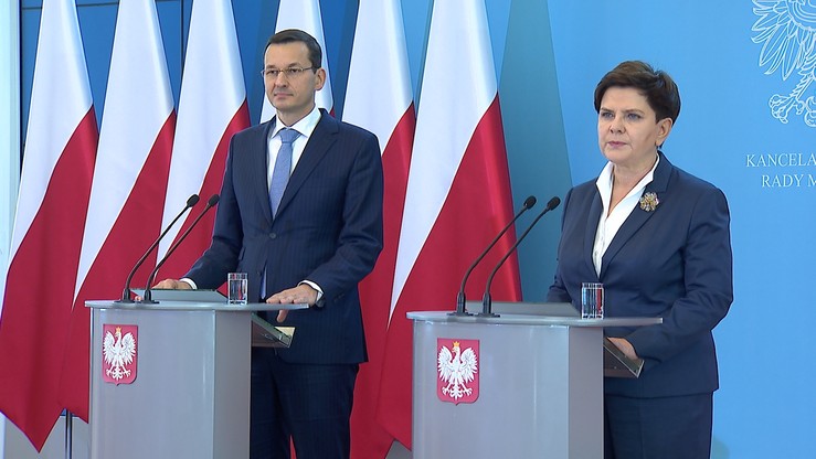 Sondaż: dla blisko połowy Polaków zmiana na stanowisku premiera jest "bez różnicy"