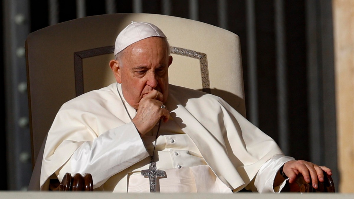 Watykan. Papież Franciszek odwołał biskupa, który go krytykował