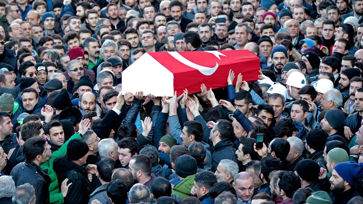 Prasa: zamachowiec ze Stambułu przedostał się do Turcji z Syrii