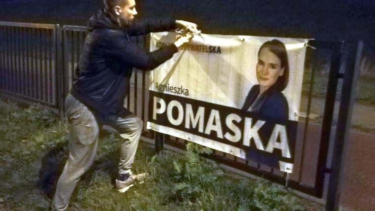 Politycy sprzątają po kampanii wyborczej. Pierwsza zaczęła Agnieszka Pomaska z KO