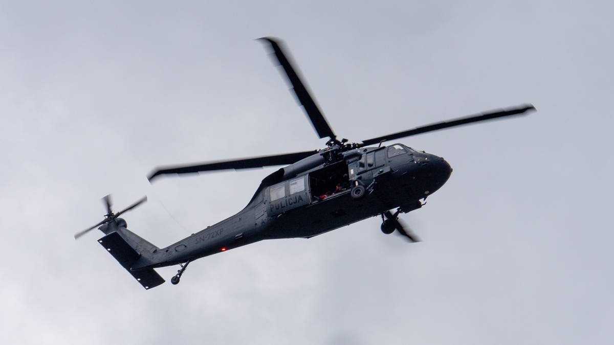 Ściągają siły z całej Polski, Black Hawk nad regionem. Nowe informacje ws. obławy za 57-latkiem