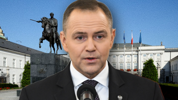 Karol Nawrocki przemawia z Pałacem Prezydenckim i pomnikiem konnym w tle.