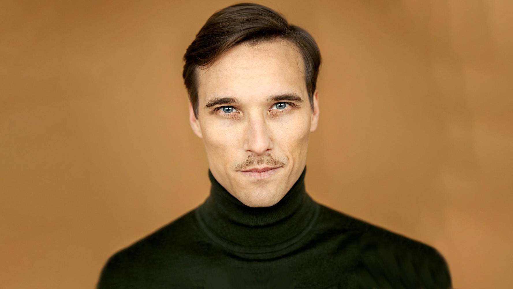 Maurycy Popiel wprost z ekranu do Dancing with the Stars - Polsat.pl