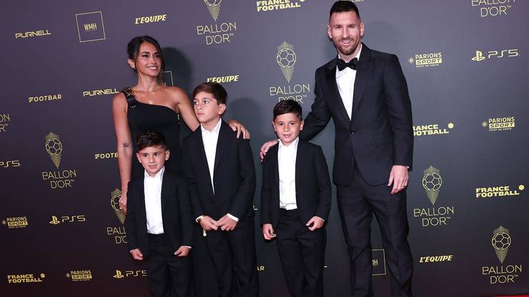 Lionel Messi z rodziną.
