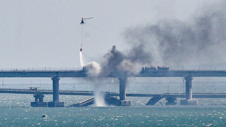 Wybuch na Moście Krymskim. Przywrócono ruch pociągów