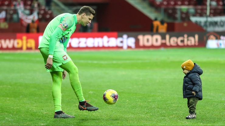 Cóż za parada! Szczęsny trenuje i doskonale broni (WIDEO)