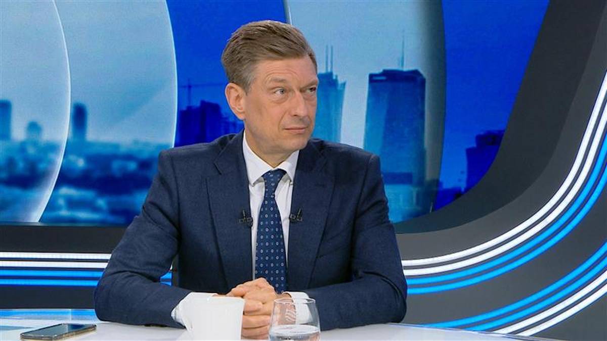 "Wariant wojenny". Poseł KO o doniesieniach ws. Czarnka