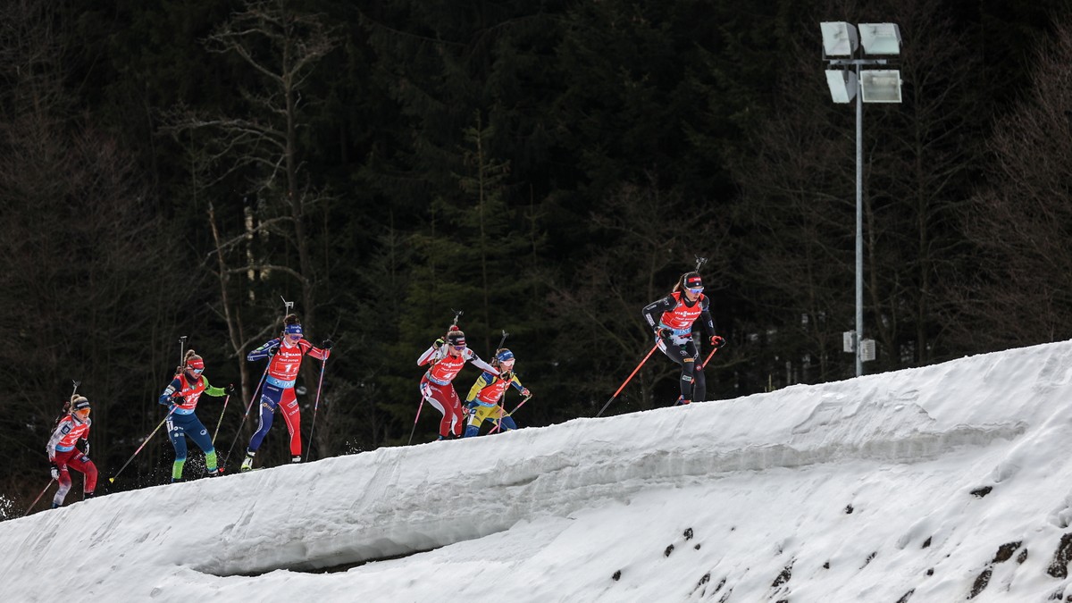 PŚ w biathlonie: Francuzi wygrali sztafetę mieszaną w Novym Mescie. Polacy na 15. miejscu