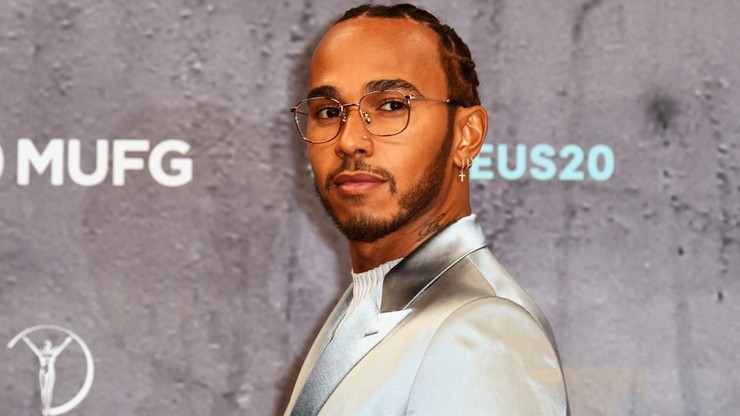 Lewis Hamilton przyznał się, że zaśpiewał w piosence Christiny Aguilery