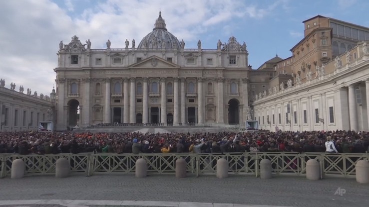 Papież przyjął rezygnację rzecznika Watykanu
